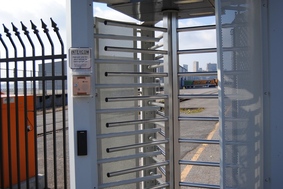 Single-Passage High Security Passage Door Systems